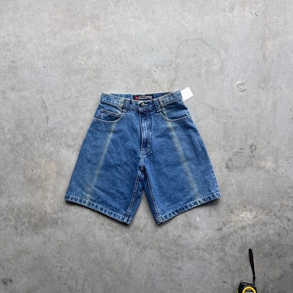 Brand New Denim South Pole Denim Shorts Women sizes 6 - Picture 4 of 5